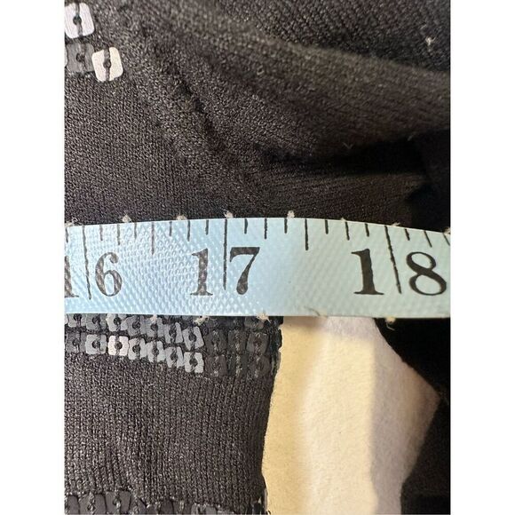 Gorgeous St. John Black Block Sequin Full Zip Cardigan, Size P - Picture 4 of 8